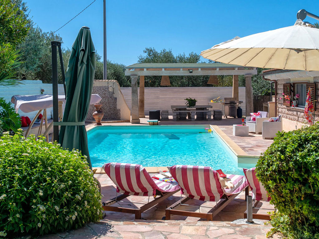 Villa Sunflower - Graziosa Villa con una cucina super accessoriata e Piscina Privata a pochi km da Alghero - 2